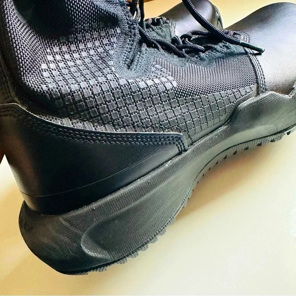 NWOT Nike SBF B1 8” Tactical Military Hiking Triple Black Boots
